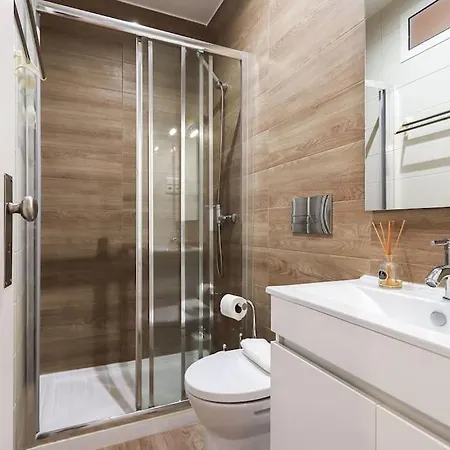 Apartment Portucale ! Campo Ourique Design W/ Balcony
